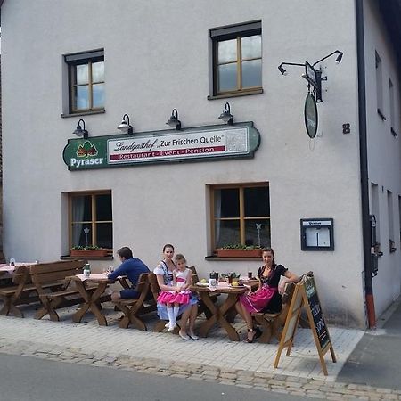 Zur Frischen Quelle Hotel Oberasbach Kültér fotó