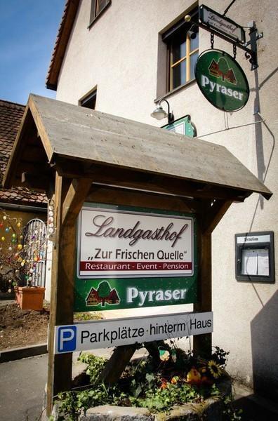 Zur Frischen Quelle Hotel Oberasbach Kültér fotó