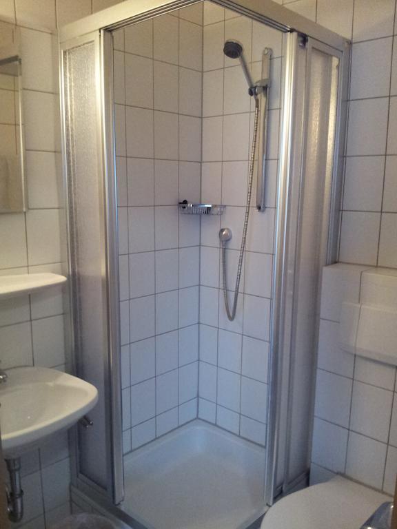 Zur Frischen Quelle Hotel Oberasbach Szoba fotó